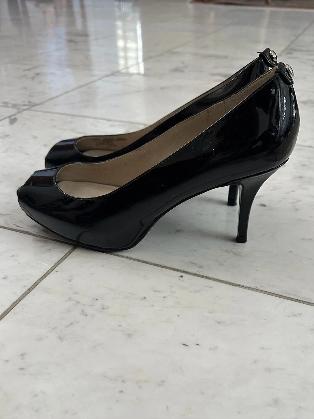Michael Kors Black Patent Leather Peep-Toe Heels Size 7